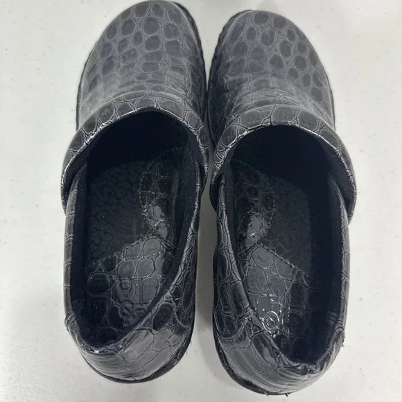 B.O.C Born Concept size 10  Peggy Croc Embossed Clog GRAY Faux Leather Shoe - Picture 4 of 9